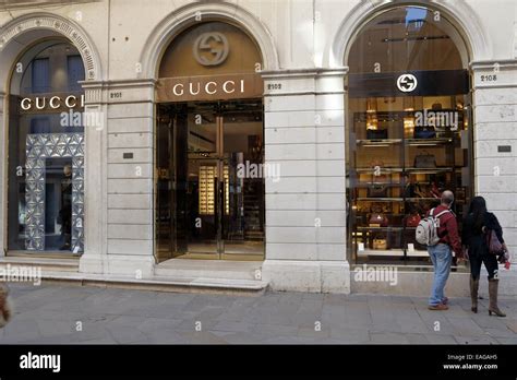 gucci venezia 3 venice italy|The Best and Most Exclusive Shopping Malls in Venice .